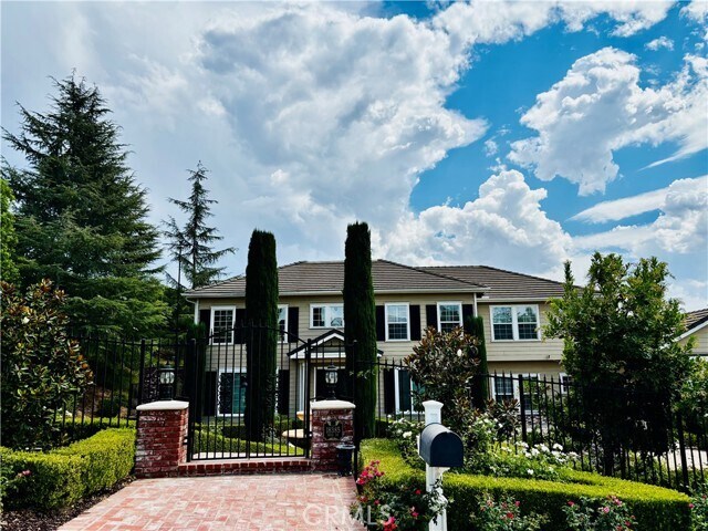 Foto del edificio - 18385 Moss Rd