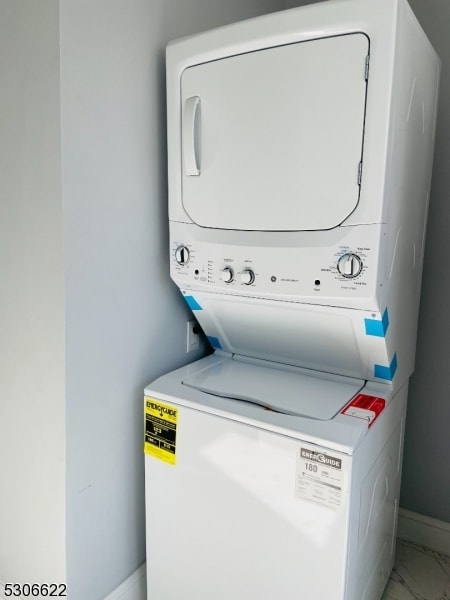 Building Photo - 10 Cleveland Ave