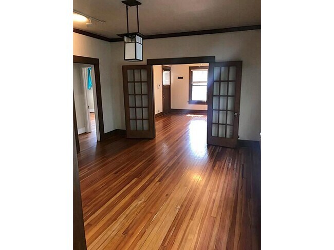 Foto del edificio - 1013 Woodland St