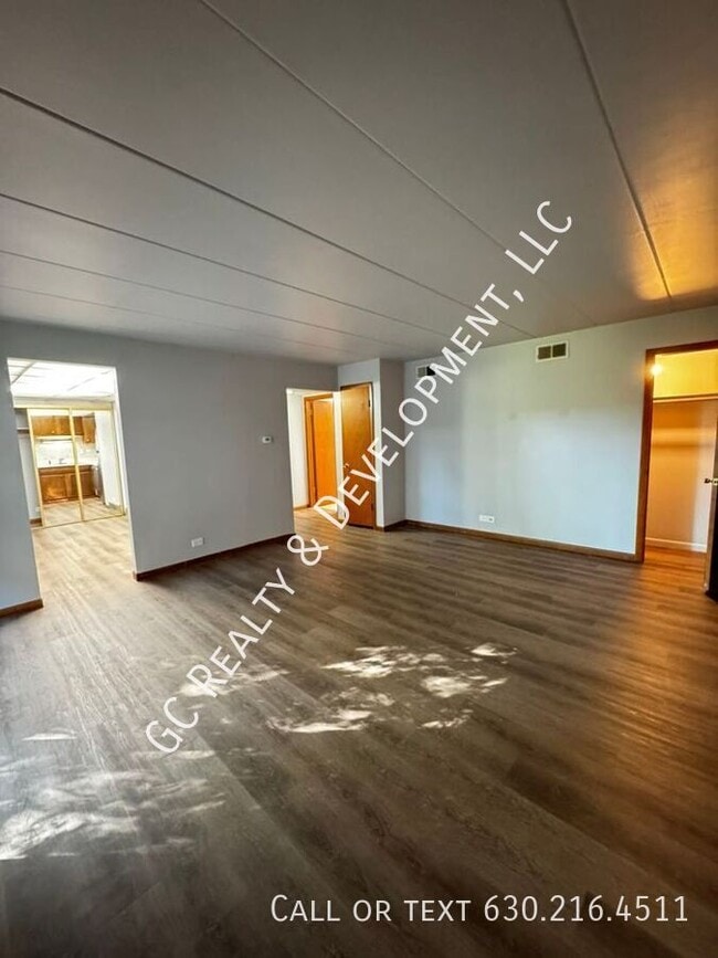 Building Photo - 12026 S Kildare Ave