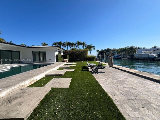 Foto del edificio - 2062 NE 121st Rd