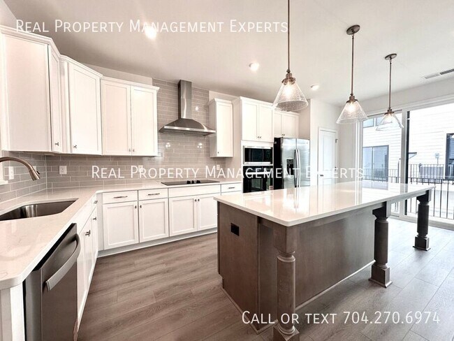 Foto del edificio - 15328 Ballancroft Pkwy