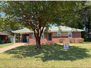 Building Photo - 275 Nightingale Dr