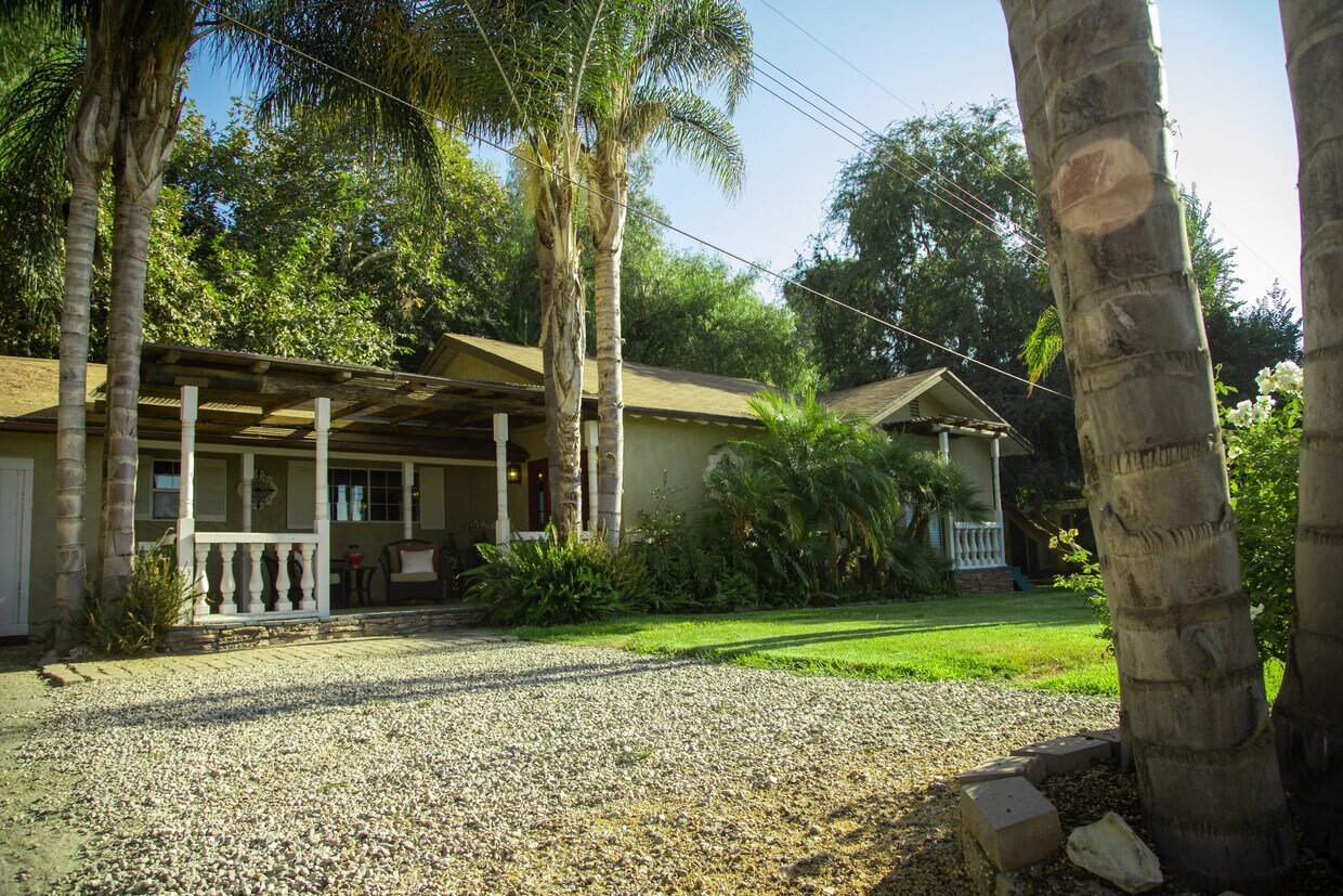 9501 Clybourn Ave, Sun Valley, CA 91352 House for Rent in Sun Valley