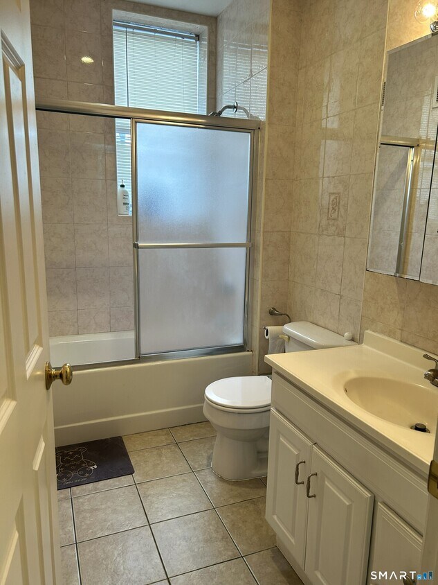 Foto del edificio - 71-73 Whitney Ave