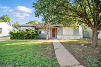 Building Photo - 4316 31st St