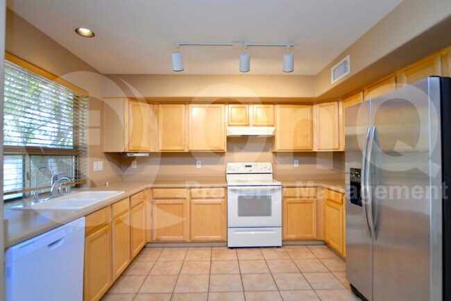 Building Photo - 2335 W Running Deer Trail