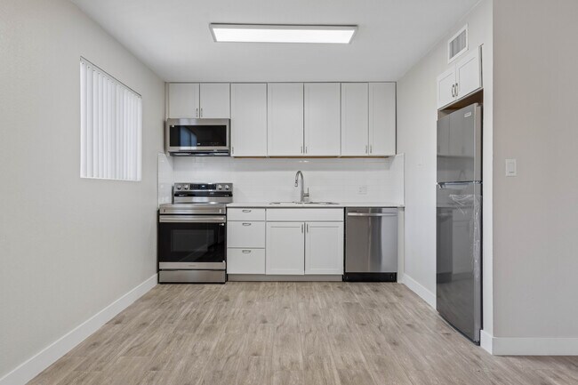 Foto del edificio - Madison Villas