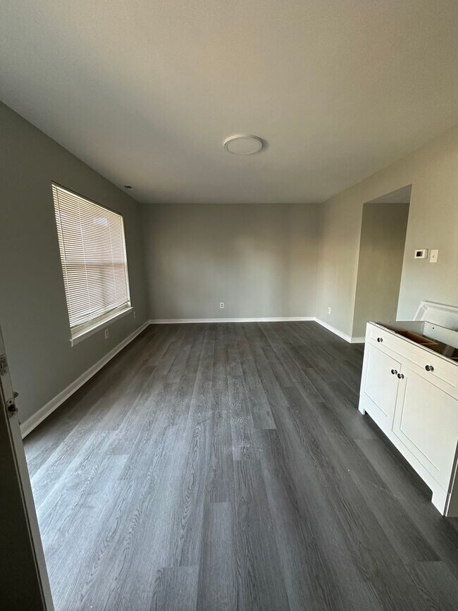 Foto del edificio - Lake Edward West-2bedroom 1.5 Bath townhome