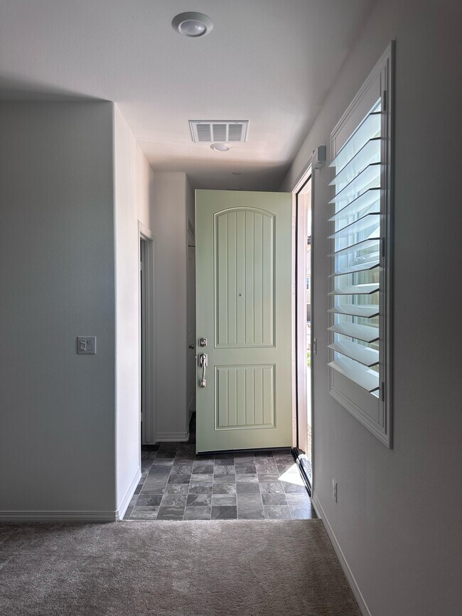 Foto del edificio - 30272 Truckee Cir