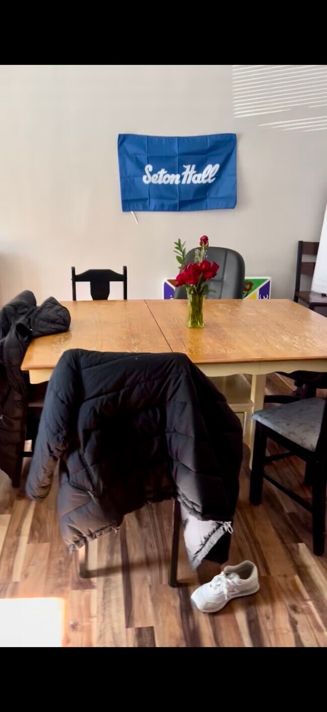 Foto del edificio - 77 2nd St