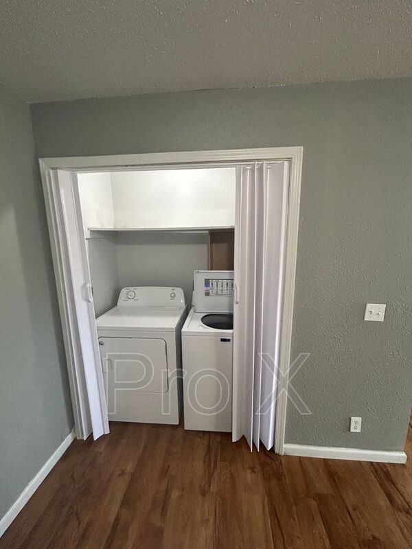 Foto del edificio - 405 Park St