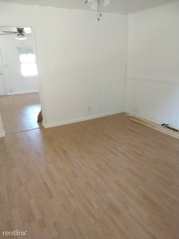 Foto del edificio - 2 br, 1.5 bath Apartment - 900 7th Ave