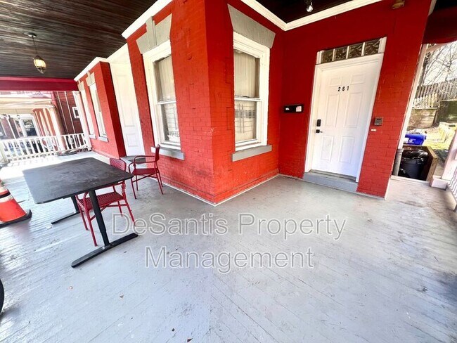 Foto del edificio - 259-261 N. Dithridge Street