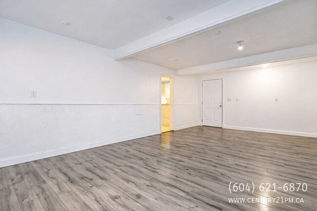 Building Photo - 2579 Sugarpine St