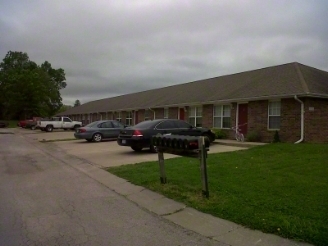 Primary Photo - 316-320 E Benning St
