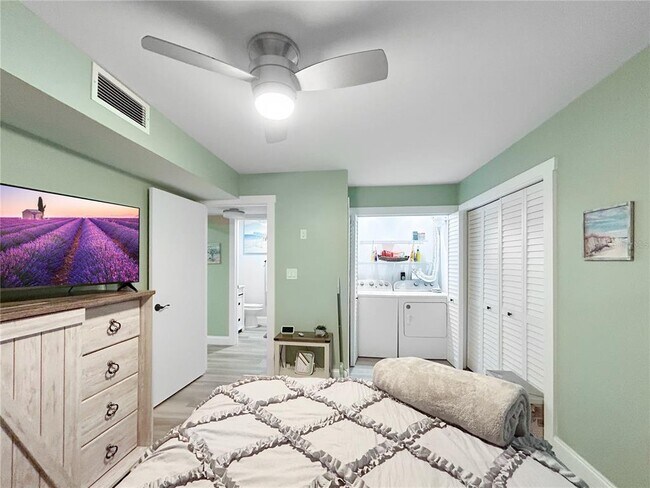 Foto del edificio - 11440 Harbor Way