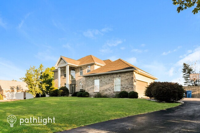 Foto del edificio - 653 Clifden Drive, Weldon Spring, MO, 63304