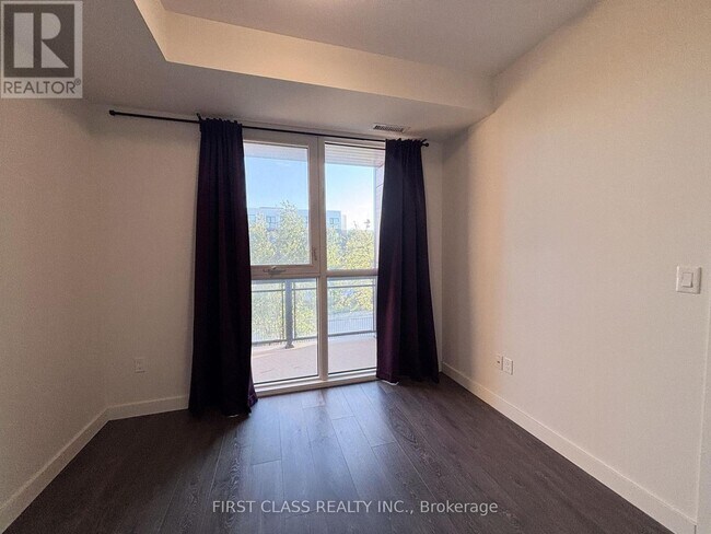 Building Photo - 210 Sabina Dr