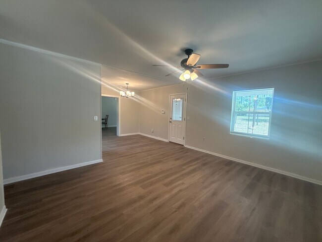 Foto del edificio - Newly renovated 3/1 close to St Road 441