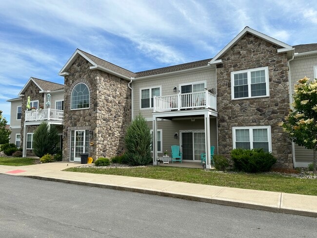 Building Photo - 7815 Merrick Rd