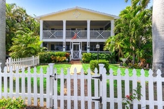 Building Photo - 24 Marine Way