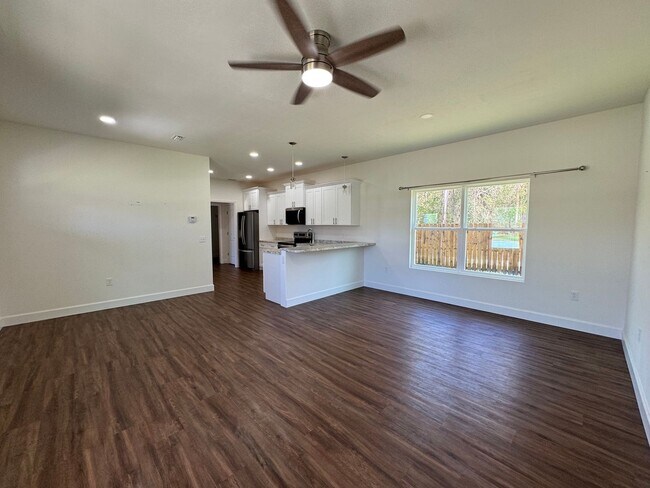 Foto del edificio - Newer 2 Bedroom, 2 Bath home in Lake City