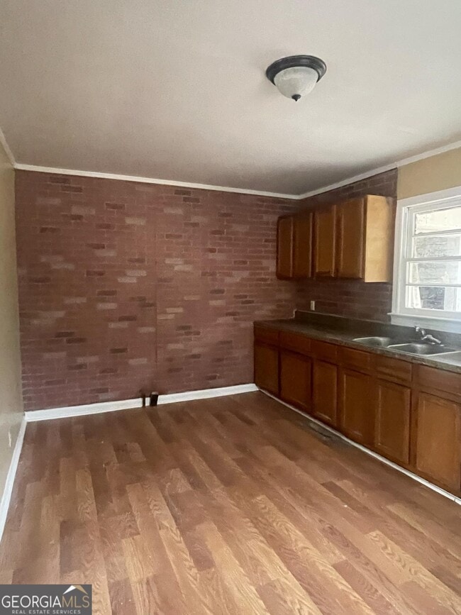 Foto del edificio - 211 Poplar St