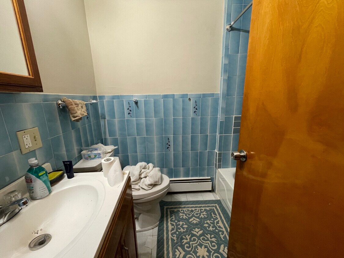 Foto del edificio - 1124 Cambridge St