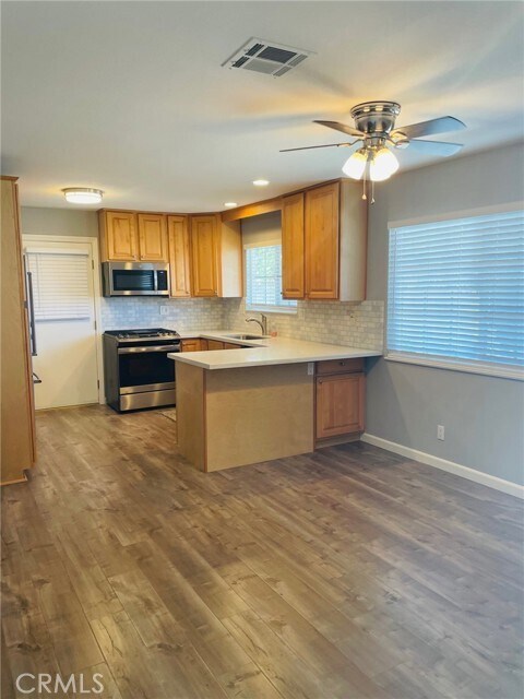 Foto del edificio - 15772 Plymouth Ln