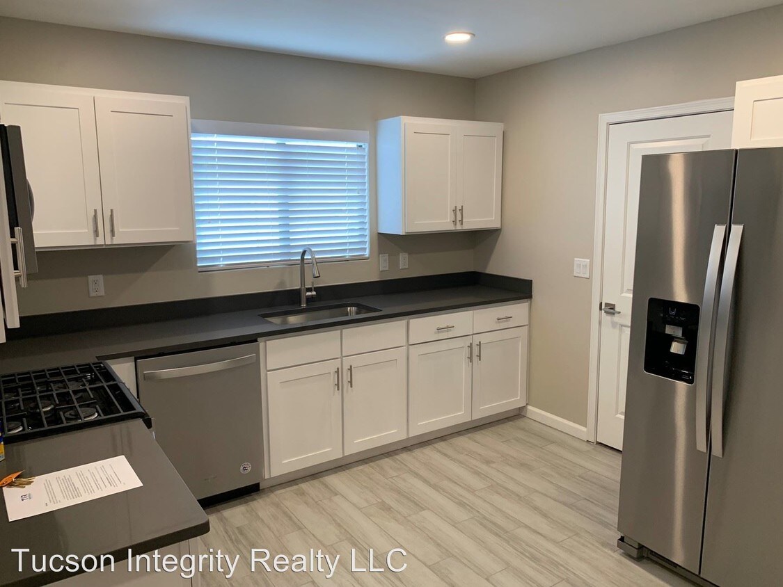 Foto principal - 1336 E Adams St