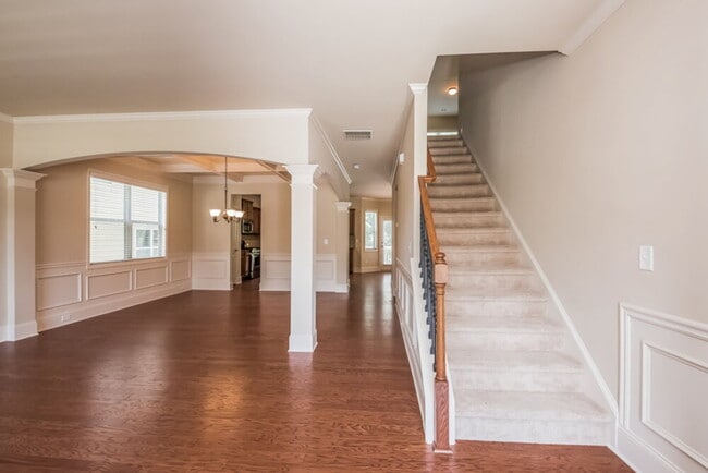 Building Photo - 231 Shaw Dr