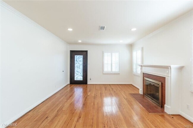 Building Photo - 3 br, 2 bath House - 1225 Alameda Ave