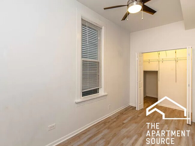 Foto del edificio - 2649 N Wayne Ave