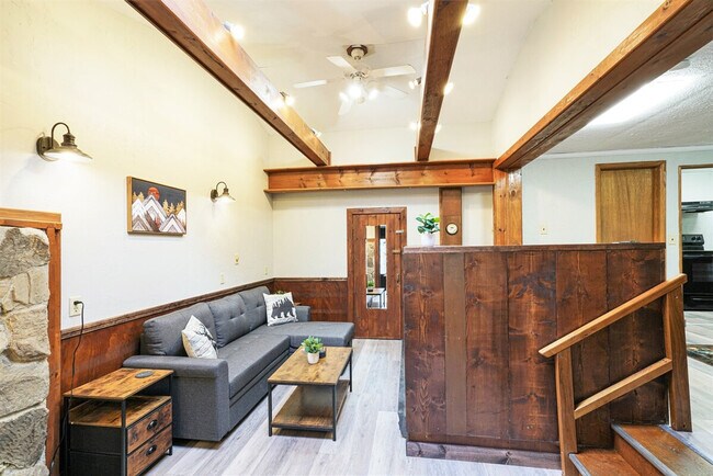 Building Photo - 72 Faulkner Rd