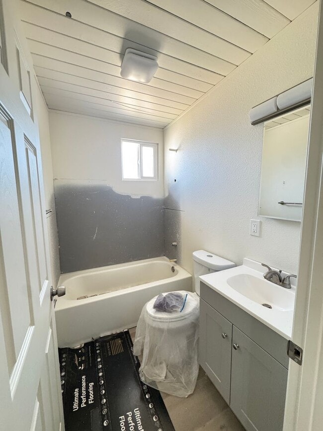 Foto del edificio - 4 bed / 2 ba home - N Yuba City