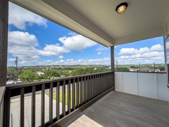 Building Photo - 10211 Longhorn Skyway