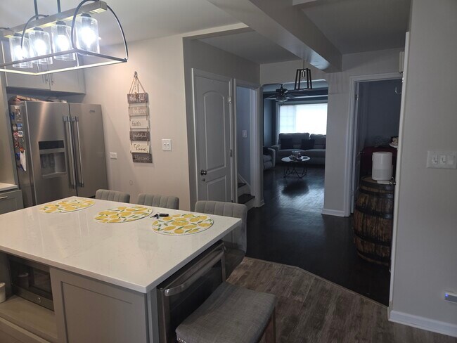 Foto del edificio - 3639 W 69th Pl