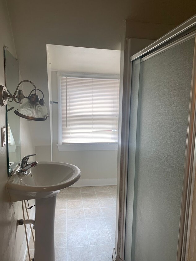 Photo - 424-3 E. Maxwell – Available Fall 2026