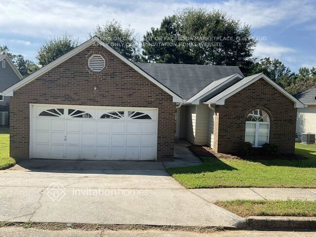 Building Photo - 165 Landing Dr