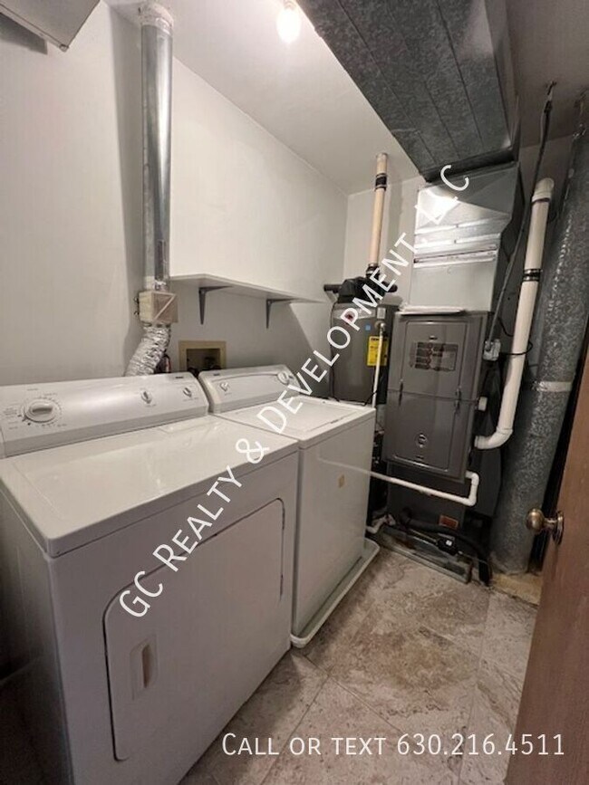 Foto del edificio - ***PARKVIEW SUBDIVISION / 3 BDRM-2 BTH / I...