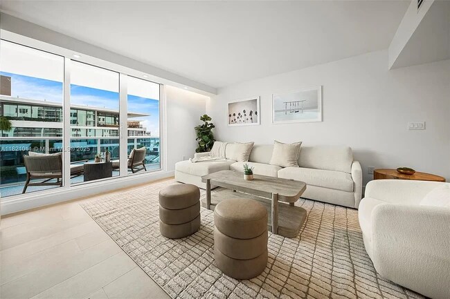 Foto del edificio - 2301 Collins Ave