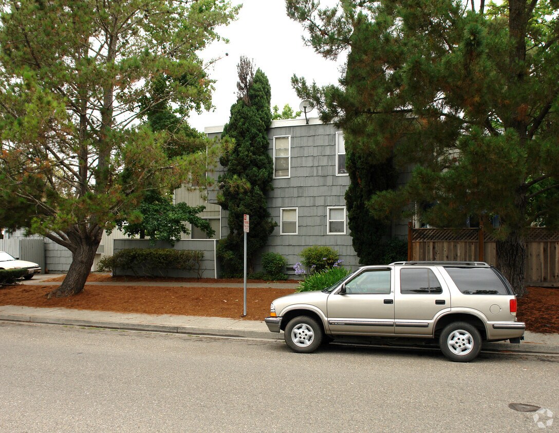 901 Civic Center Dr, Rohnert Park, CA 94928 Apartments in Rohnert