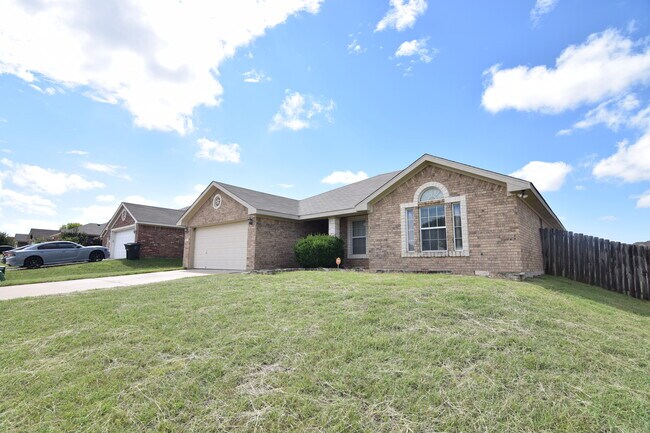 Building Photo - 403 Hedy Dr