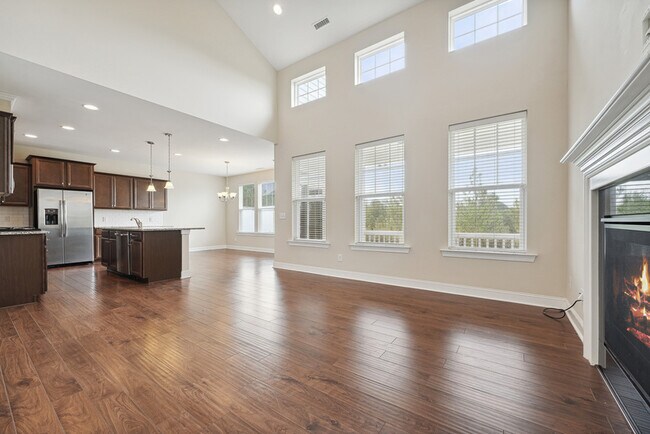 Foto del edificio - 322 Acorn Hollow Pl