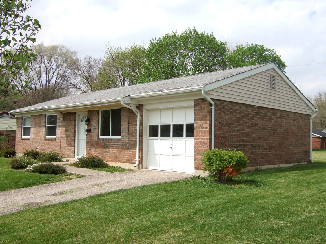 Primary Photo - 5167 Goodyear Dr