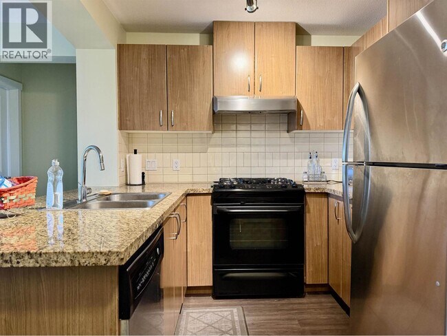 Building Photo - 3082 DAYANEE SPRING Blvd