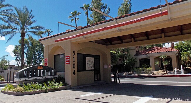 Building Photo - Biltmore / Arcadia Lite - 32nd St & Camelback