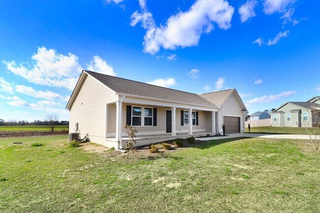 Building Photo - Stunning 3 BR | 2 BA Home in Dobbs Co Esta...