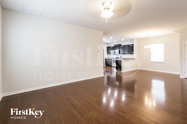 Foto del edificio - 328 Cantley Ct